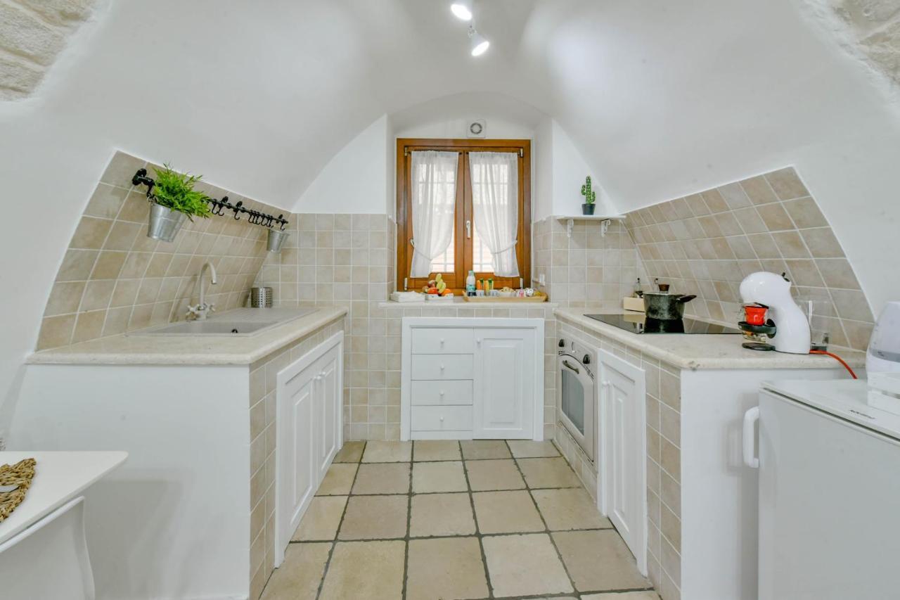 Grotta Antigone - 3Min Dal Centro Storico Apartment Ostuni Exterior photo